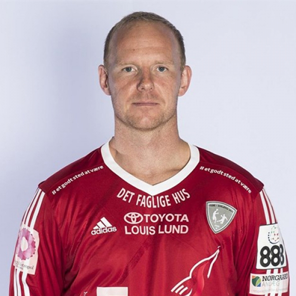 Tim  Winkler