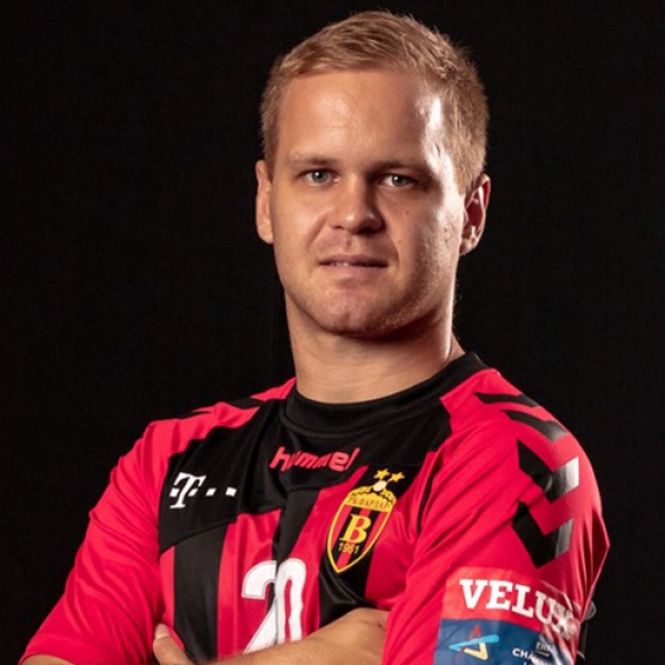 Staš  Skube