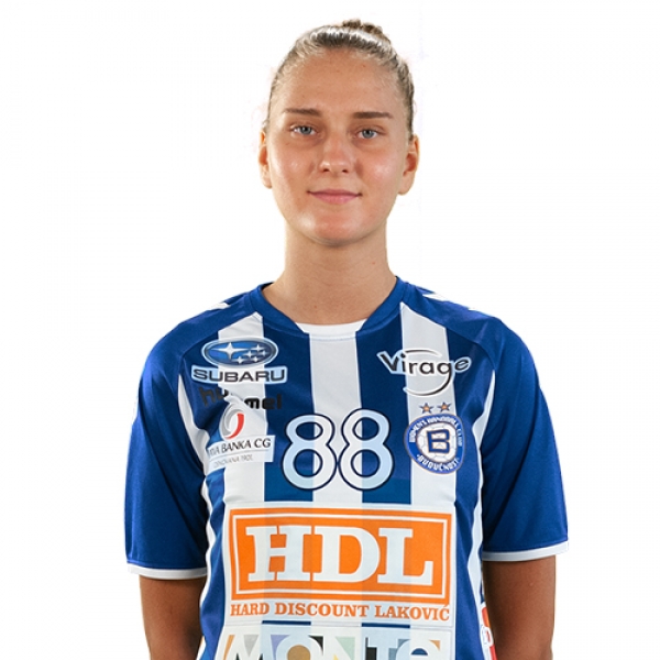 Nađa Kadović