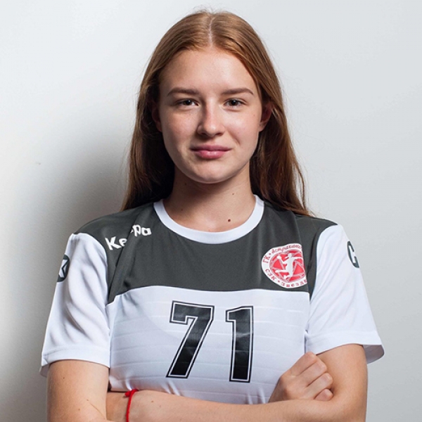 Anna  Kainarova