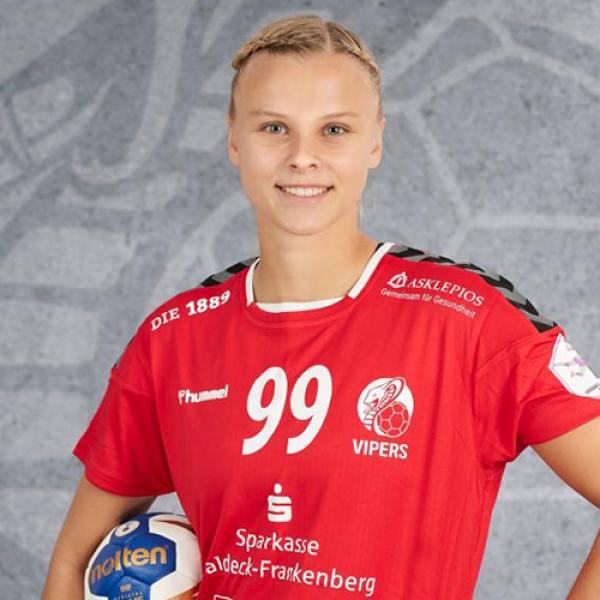 Vanessa  Plümer
