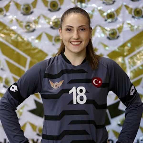 Yagmur  Bembeyaz