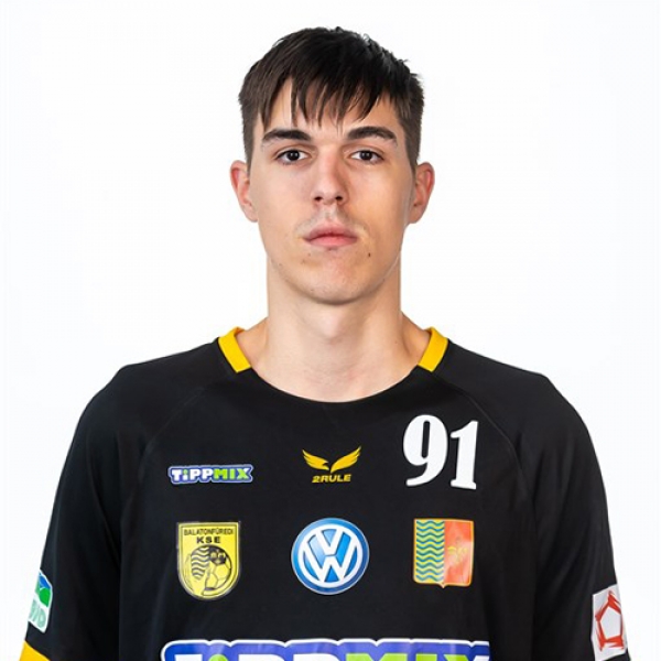 Péter  Határ