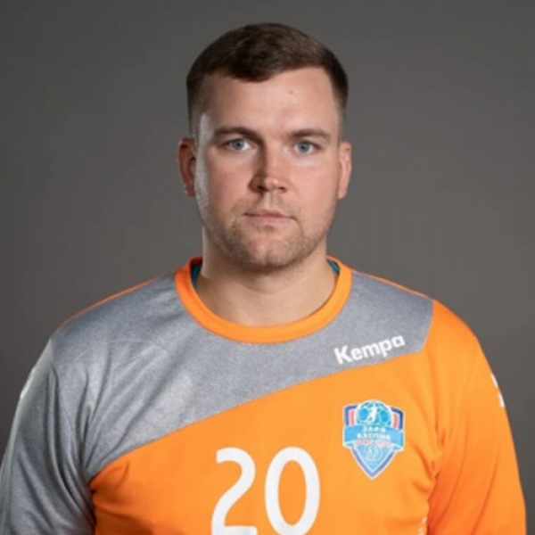 Roman  Suraev