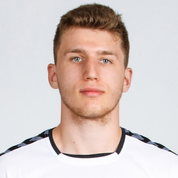 Marton  Dely